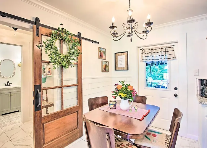 Charming Country 5 Mi To Downtown Tulsa! *