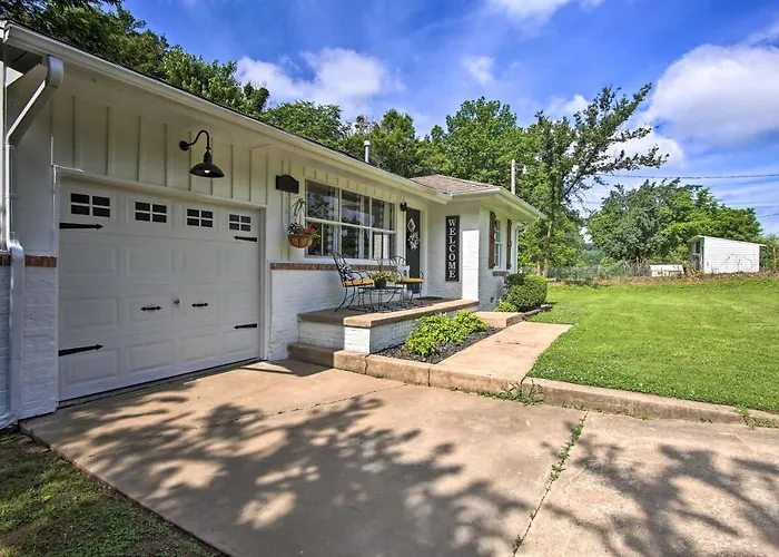 Charming Country 5 Mi To Downtown Tulsa! * Tulsa